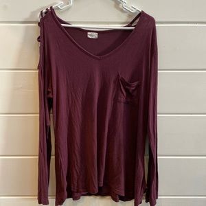 Women’s fitted top